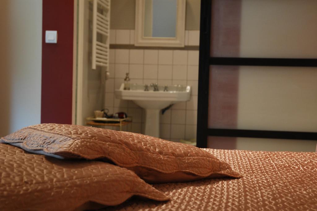 Les Pierres D'Aurele Chambres D'Hotes Saint-Georges-sur-Cher Δωμάτιο φωτογραφία